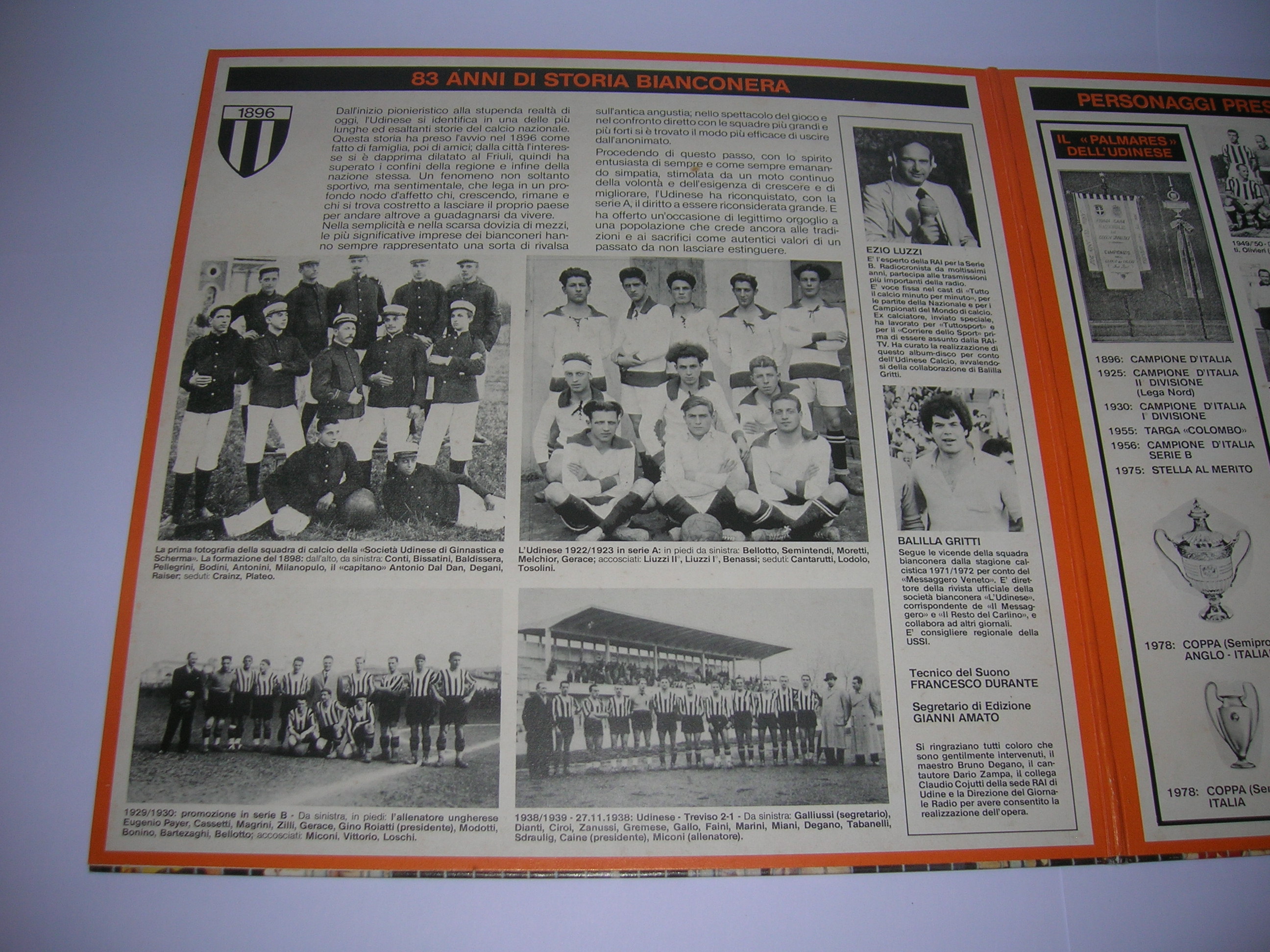 Udinese calcio con disco  anni 70  B